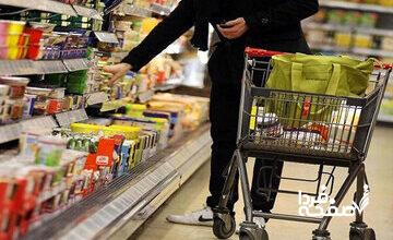 پرواز دستهجمعی قیمتها در بازار خوراکی/ مرغ، تخممرغ و لبنیات بالاتر از نرخ مصوب در بازار فروخته میشوند