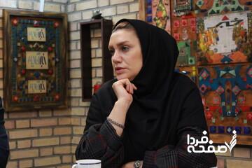 معلم مشارکتی، جامعه برنده/ خروج مدرسه از چهاردیواری بسته به میدان اجتماع