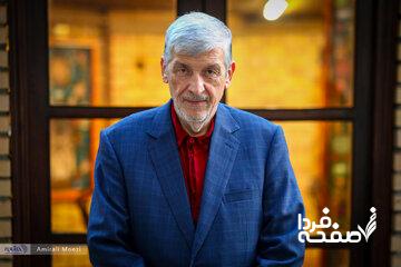 حقیقت پور: تندروها کاسبان اغتشاش هستند؛ چهارتا دعوا راه میاندازند که بگویند ما هم هستیم/ به حال بیحجابهای حاضر در مراسم تشییع سرداران غبطه خوردم