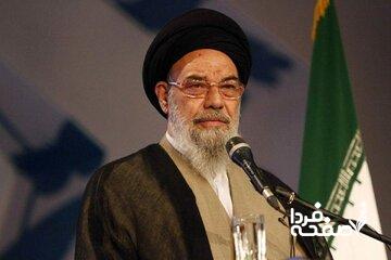 عضو خبرگان رهبری: باید در مقابله با گناهان علنی محکم باشیم/دشمن می خواهد با ترویج بی بندوباری دین مردم را هدف بگیرد