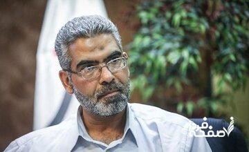 چرا قیمت دلار پرید، بورس ریخت؟/ صمصامی: منابع ارزی را به جای اینکه صرف توسعه کشور کنیم، زمینه گسترش سفته‌بازی و تضعیف پایه‌های تولید کردیم