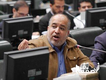 حمله نماینده پایداری‌چی مجلس به معاون علمی دولت/ همه نخبگان می‌توانند مثل آقای افشین هر روز از رستوران‌های لوکس تهران غذا سفارش دهند؟