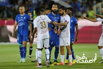 6 و 7 پوستر چادرملو برای بازی با استقلال حذف شد!