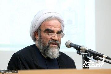 طرحهای ستاد امر به معروف بر خلاف توصیههای رهبری است/ وقتی شورای عالی امنیت ملی کشور میگوید فعلاً ما قانون عفاف و حجاب نداریم، شما چه کارهاید؟/