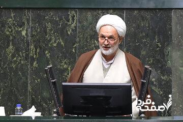 کنایه نماینده قم به باهنر/ گناه همه بی‌حجاب‌ها به گردن پزشکیان، قالیباف و ... نیز خواهد بود