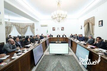 توضیحات عارف درباره برنامه دولت برای بازگرداندن ایران به جایگاه نخست علمی منطقه