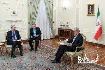 تقدیر پزشکیان از همکاریهای سوئیس در حوزه دارویی در شرایط تحریمها/ روایت سفیر جدید سوئیس در تهران از مهمترین بخش ماموریتش با موضوع ایران و آمریکا