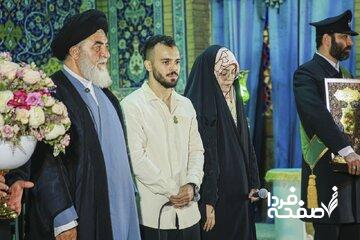 عکس| مرد سال فوتسال آسیا خادم افتخاری مسجد جمکران