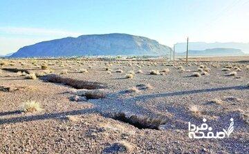دشت مهیار، آینه زوال اصفهان/ انگار یک نفر با تیغ جراحی افتاده بود به جان دشت