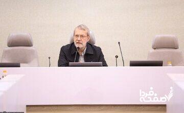 خنده و جدیت علی لاریجانی در دیدار با اهالی علوم انسانی + تصاویر