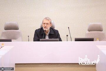 خنده و جدیت علی لاریجانی در دیدار با اهالی علوم انسانی + تصاویر