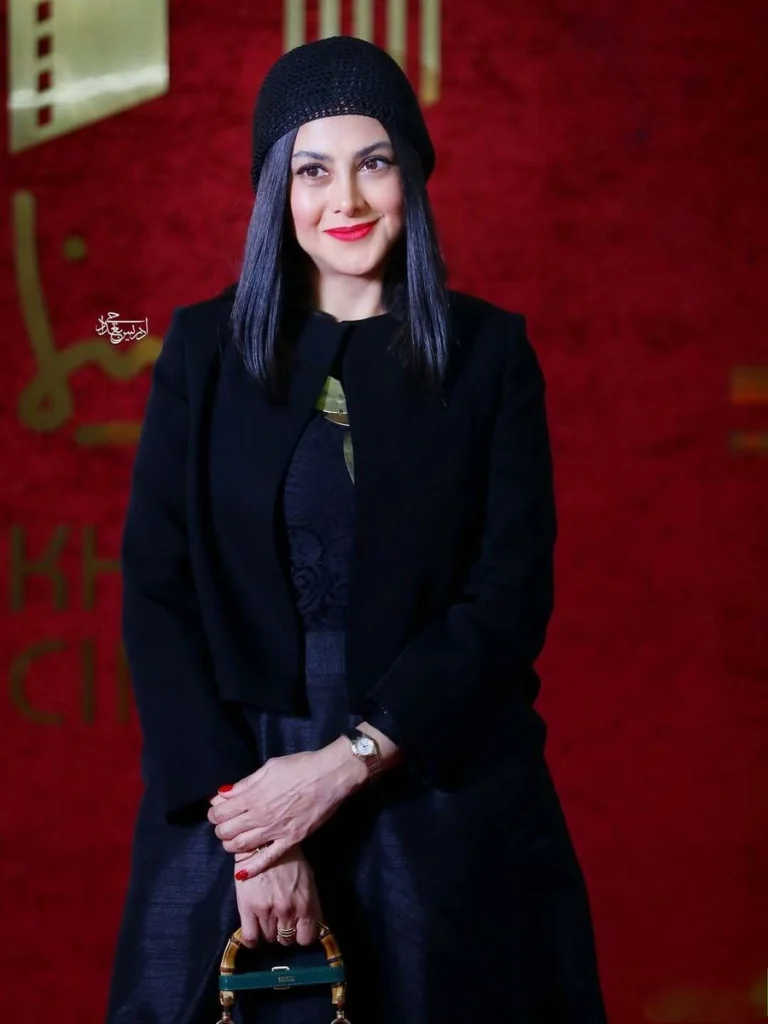 آزاده صمدی