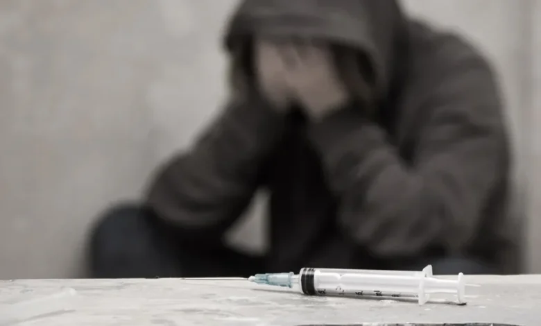 مصرف مواد مخدر در نوجوانان