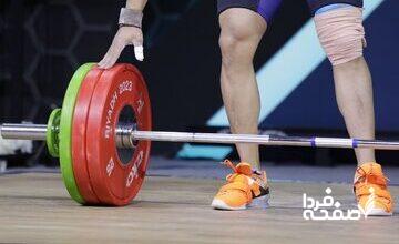 عکس | کوچ قهرمان وزنهبرداری به بحرین!