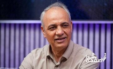 زیدآبادی با کنایه به شریعتمداری: مردم‌آزاری هم عالمی دارد!