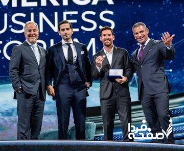 عکس| اهدای کلید شهر میامی به لیونل مسی در مقابل ترامپ