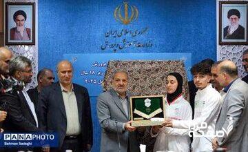 برگزاری آیین بدرقه تیم ملی فوتسال دانش آموزی به برزیل