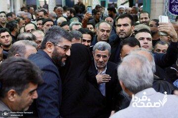 حضور چهرهها در مراسم ختم خواهر احمدینژاد + عکس