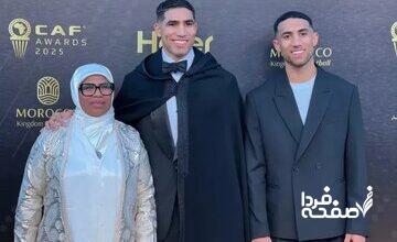 عکس| ورود عجیب اشرف حکیمی با اسکوتر به مراسم بهترین‌ها