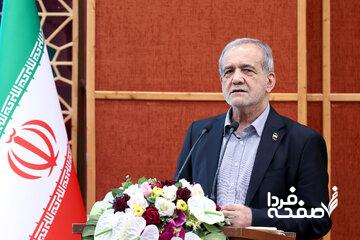 پزشکیان: اگر مردم وارد میدان شوند، بهترینها را خواهند ساخت / نگاه دولت وفاق ملی به مدرسه تنها نگاه سازهای نیست