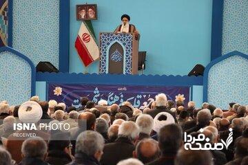 امام جمعه کرج: چرا در بیانیه های خودشان نمیگویند ما آمدیم مراکز شما را بمباران کردیم!